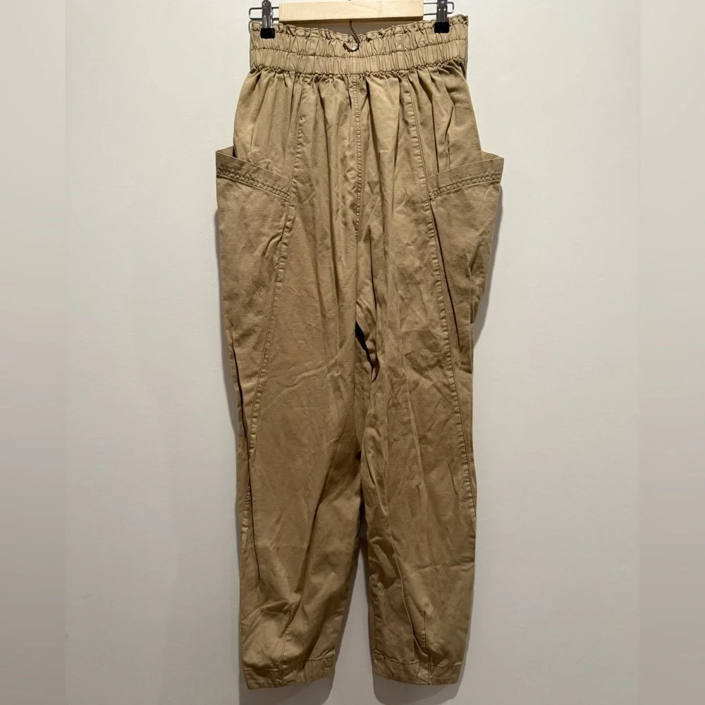 Free People Ready to Run Parchment Cinch Waist Joggers Pants size Small EUC